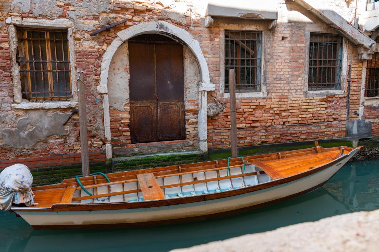 Casa Al Ponte Scudi - 4 Windows On The Canal Venice Ngoại thất bức ảnh